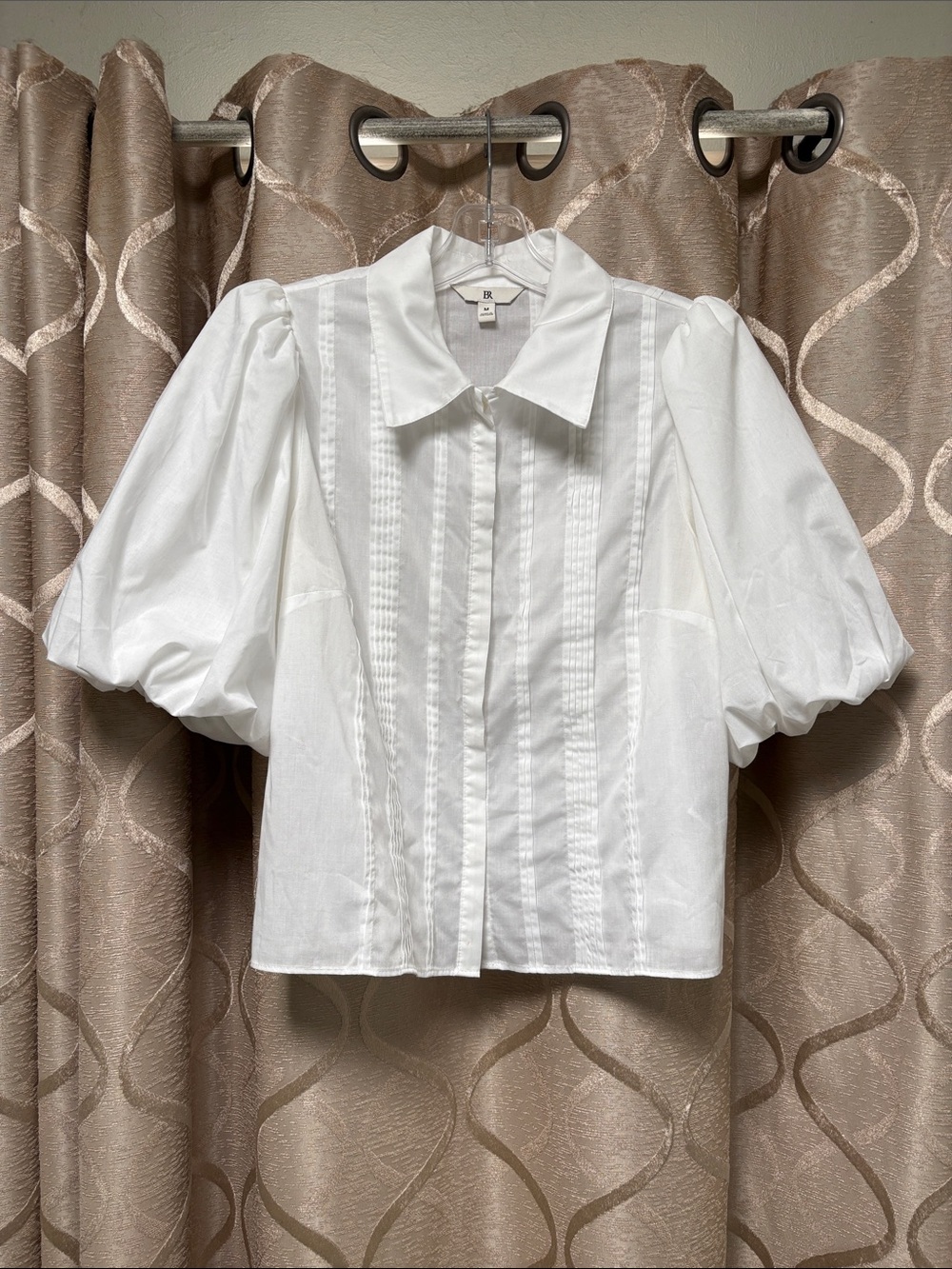 Banana Republic White Button-Front Puff Sleeve Blouse